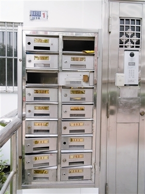 居民小區(qū)信報箱損壞嚴重，誰來管？